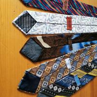 Set di 5 cravatte di grandi stlisti