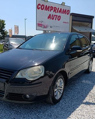 Volkswagen Polo 1.2/70CV 12V 5p. United