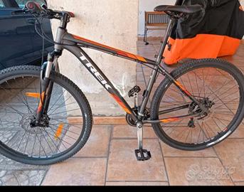 bicicletta Mountain bike 