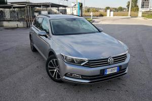 Volkswagen Passat b8 variant 2.0 tdi 150cv dsg