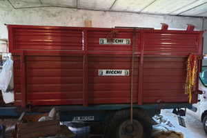 Rimorchio Bicchi