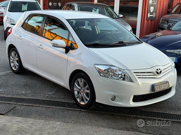Toyota Auris 1.4 D-4D -( 98 mila km ) Active