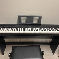 Yamaha P45 + supporto + panchetto 700€