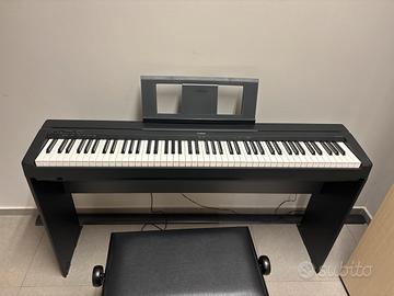 Yamaha P45 + supporto + panchetto 700€