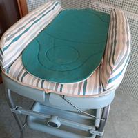 Fasciatoio con vaschetta bagnetto Chicco