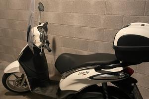 Liberty 125 quasi nuovo tutto accessoriato