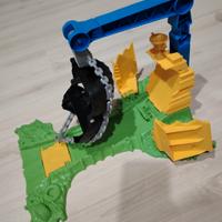 Pista hot wheels monster truck sfida demolizione 