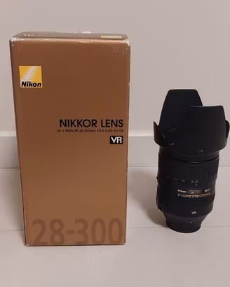 NIKON AF-S 28-300 mm (come nuovo)