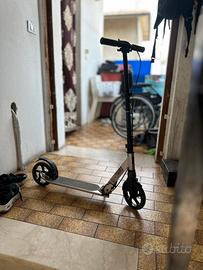 Monopattino Oxelo MID 9 Decathlon usato 1/2 volte