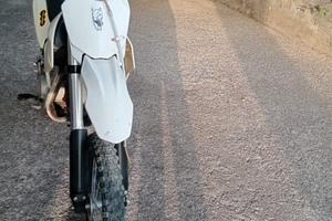Pit bike