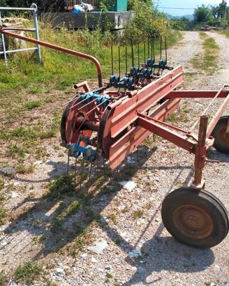 Ranghinatore per falciatrice