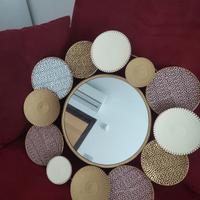 Specchio in metallo dorato, 60 cm