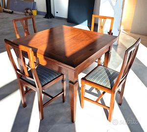 Tavolo in legno massello 100x100