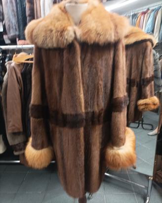 Visone Marrone Glace' con Volpe Kamchatka