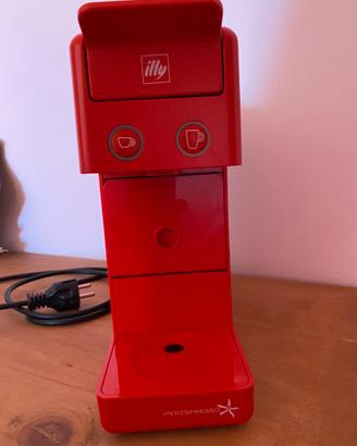 Macchina caffe espresso illy