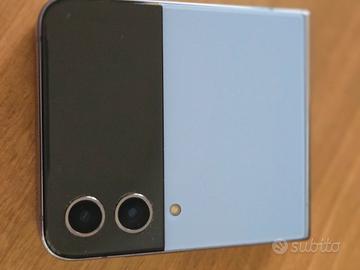 Samsung Z Flip 4