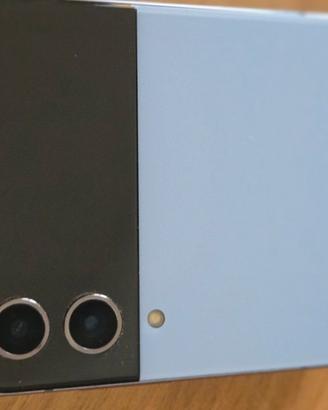 Samsung Z Flip 4