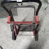 2 carrelli per trasporto con 4 ruote