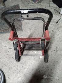 2 carrelli per trasporto con 4 ruote