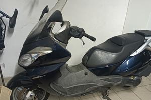 scooter Aprilia Atlantic 500