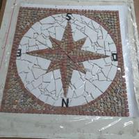 Mosaico in marmo Rosa dei venti
