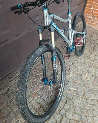 bici Gt sensor pro €  300