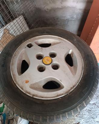 Cerchi il lega per fiat uno
