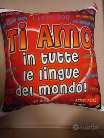 Cuscino San Valentino Ti Amo in tutte le lingue