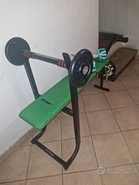 panca e vogatore e pesi