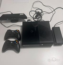 X BOX 360  e 8 video giochi inclusi