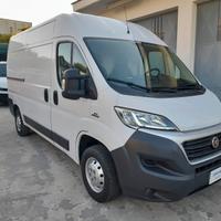 Fiat Ducato Furgone Tetto Alto Passo Medio 2015
