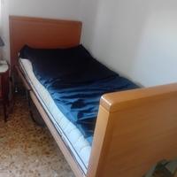 Lettino elettrico per disabili