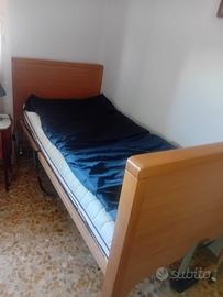 Lettino elettrico per disabili