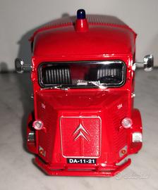 CITROEN TYPE H (1947-81) BRANDWEER, 1/24 WELLY