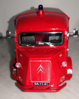 CITROEN TYPE H (1947-81) BRANDWEER, 1/24 WELLY
