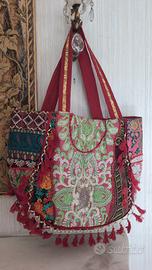 Borsa spiaggia ricamata a mano