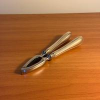 Schiaccianoci in argento 800 NUOVO