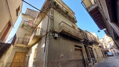 Casa Indipendente - Motta Camastra