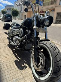 Suzuki intruder vl 1500 cruiser potente e affidabi