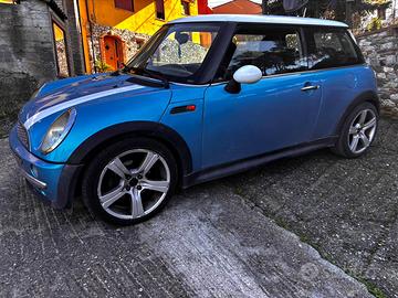 MINI COOPER R50 ONE D