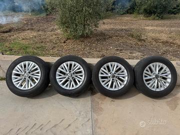 Cerchi e Gomme vw Volkswagen 215 60 16 5x112