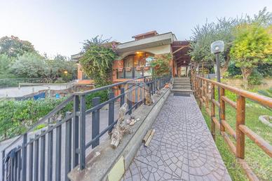 PORZIONE DI BIFAMILIARE A GUIDONIA MONTECELIO