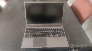 Samsung chronos 7  15.6"
Np700z5c-s01it

