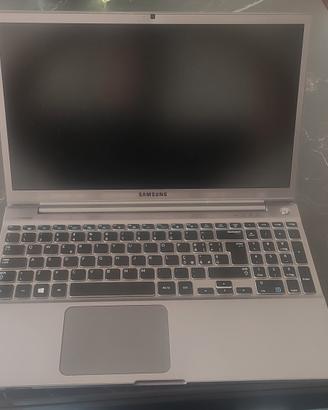 Samsung chronos 7  15.6"
Np700z5c-s01it
