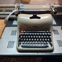 macchina da scrivere Olivetti Lexicon 80 vintage