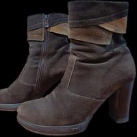 Stivaletti donna in camoscio