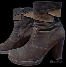 Stivaletti donna in camoscio