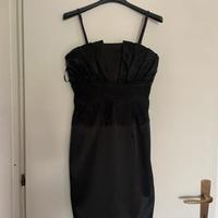 Tubino nero in raso e pizzo