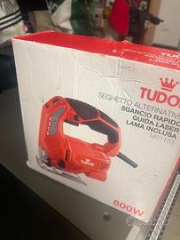 Seghetto alternativo Tudor 800W con guida laser