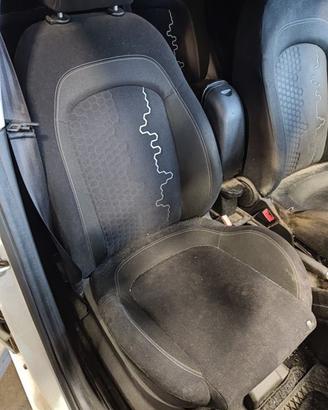 Sedile anteriore dx FIAT GRANDE PUNTO del 2014